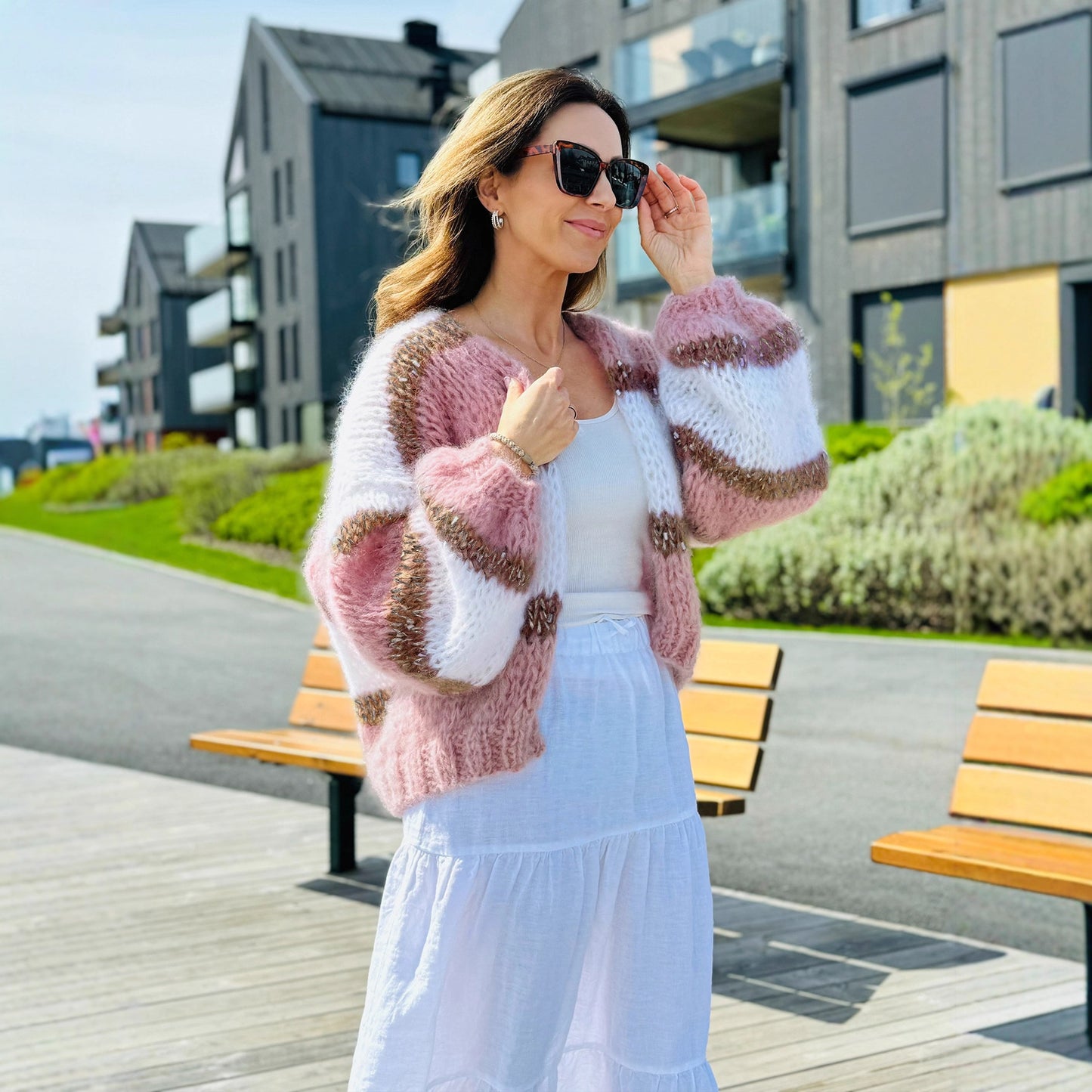 Striped Color-Block Knit Cardigan – Soft Pink Lantern-Sleeve Layer