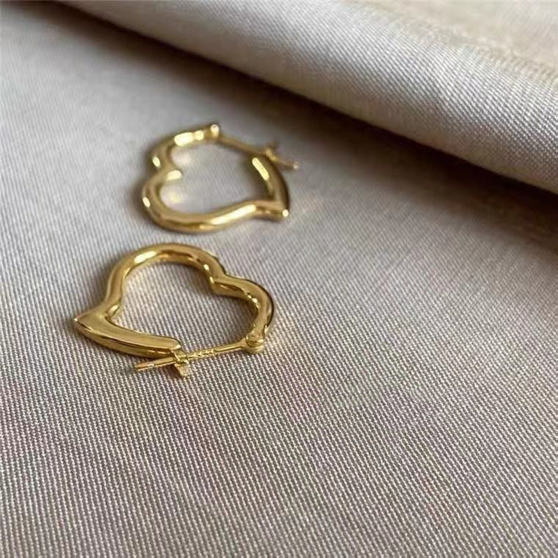 Nalani Luxe - AU750 Yellow Gold Heart Hoop Earrings – Minimal Luxury Design