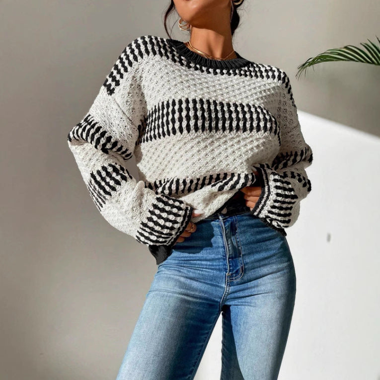 Striped Cozy Knit Sweater – Loose-Fit Round Neck Pullover with Contrast Detail