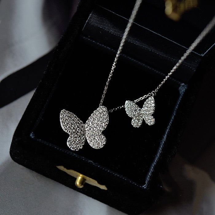 Hand-Set Zircon Butterfly Clavicle Chain – Retro Gold Sparkle Necklace