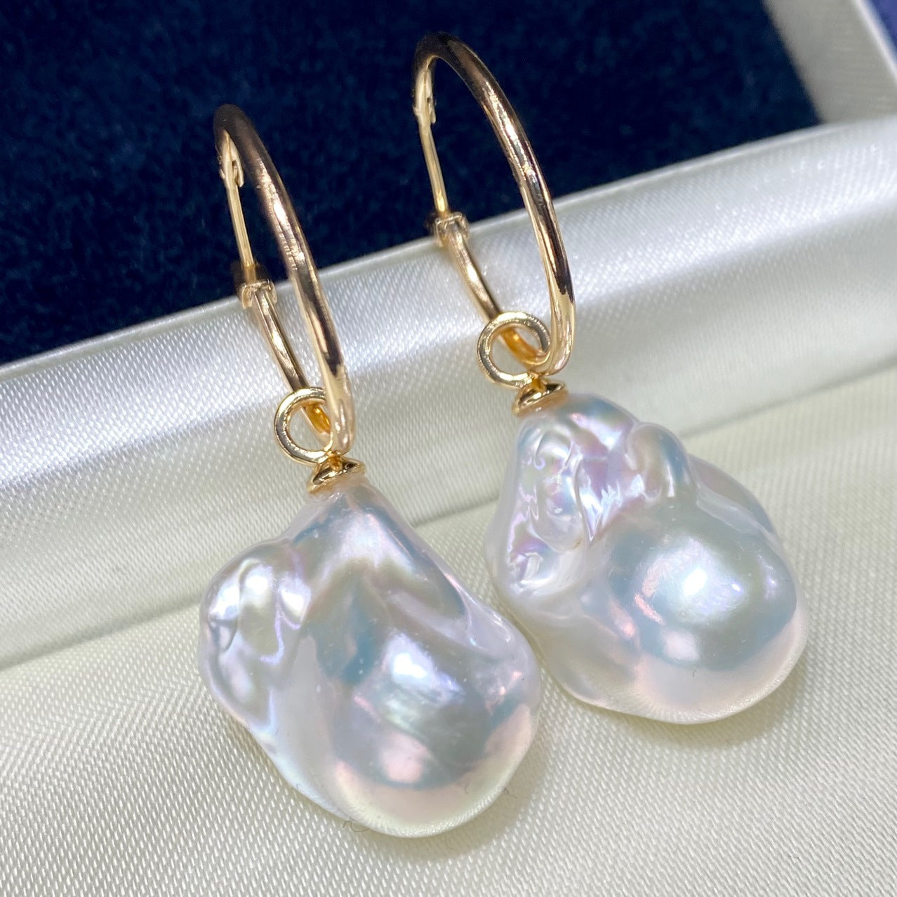 Natural Baroque Pearl Drop Earrings – Elegant Irregular Glow