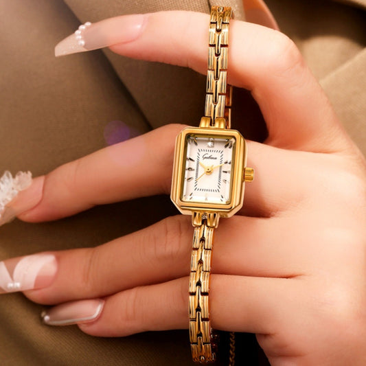 Mini Gold Chain Quartz Watch – Elegant Everyday Timepiece