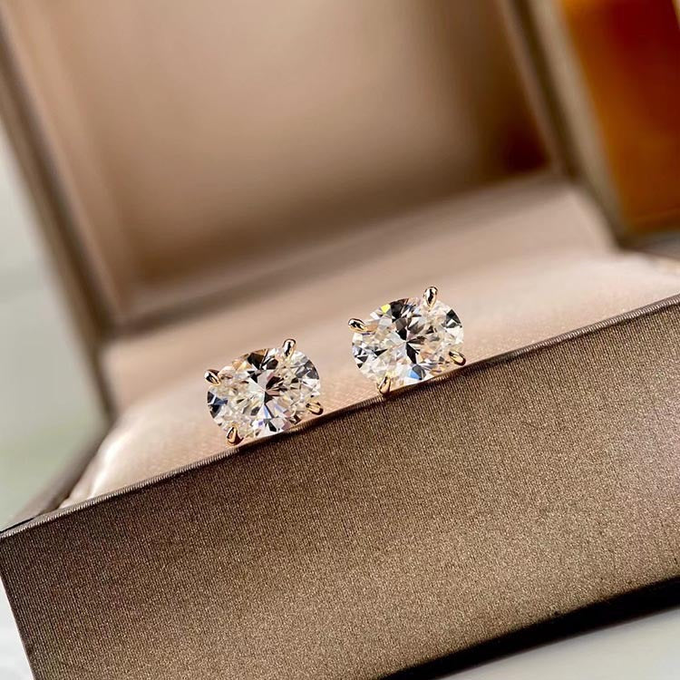 Oval-Cut Diamond Glow Studs – S925 Sterling Silver Earrings