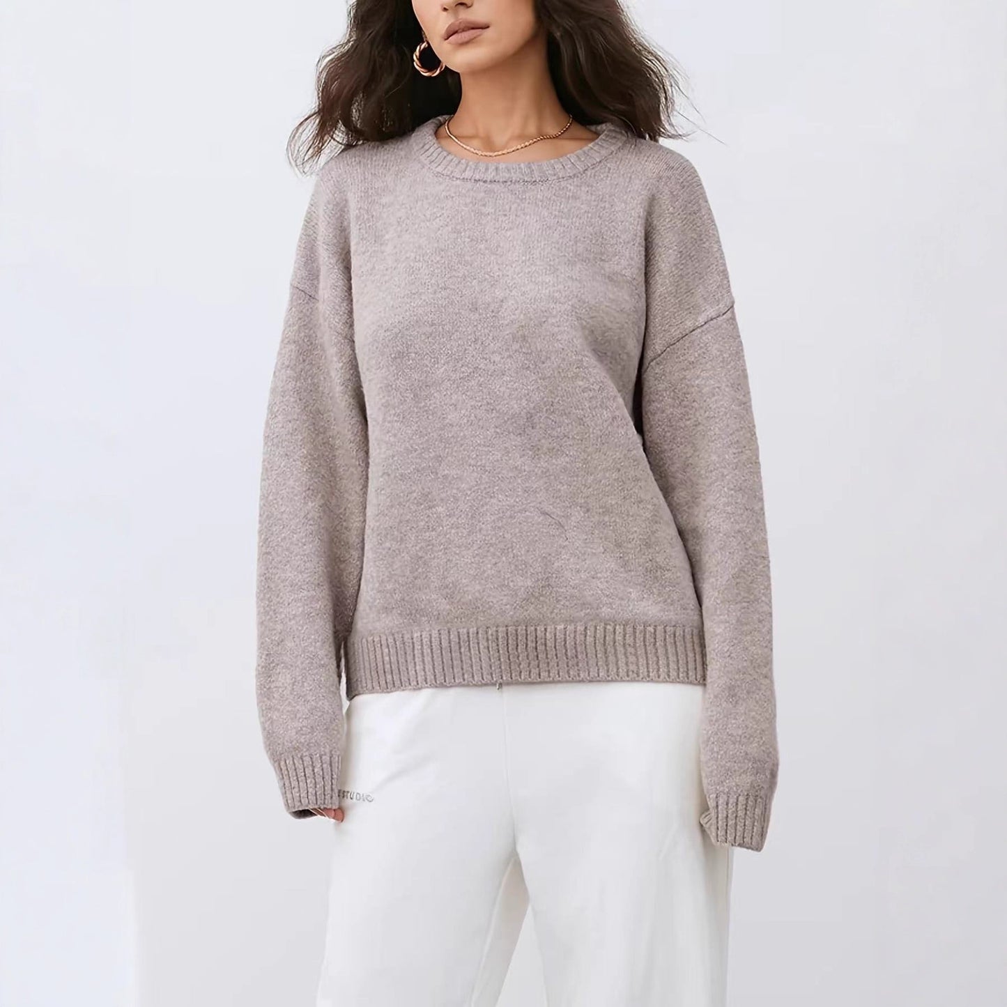 Soft Luxe Knit Sweater – Minimal Round-Neck Loose-Fit Pullover for Autumn & Winter