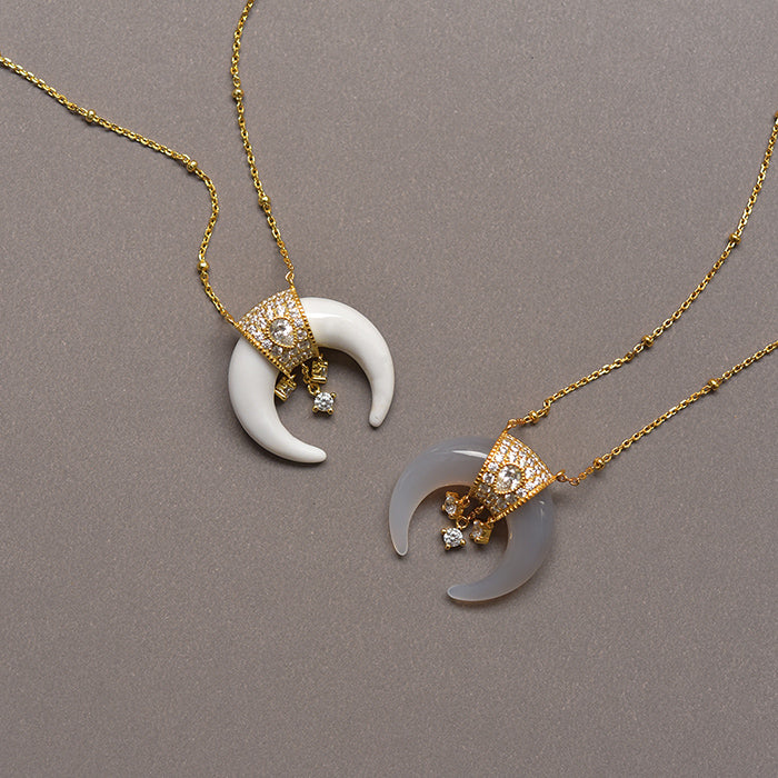 Crescent Agate Pendant Necklace – 925 Silver Minimalist Lunar Charm