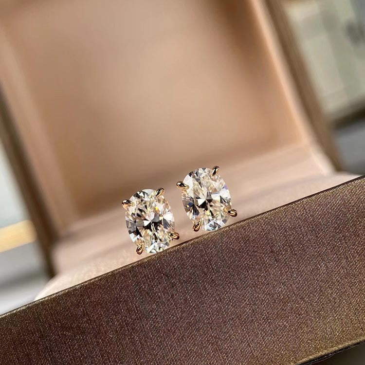 Oval-Cut Diamond Glow Studs – S925 Sterling Silver Earrings